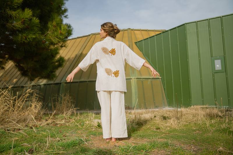 Monstera leaf stone-printed linen kimono