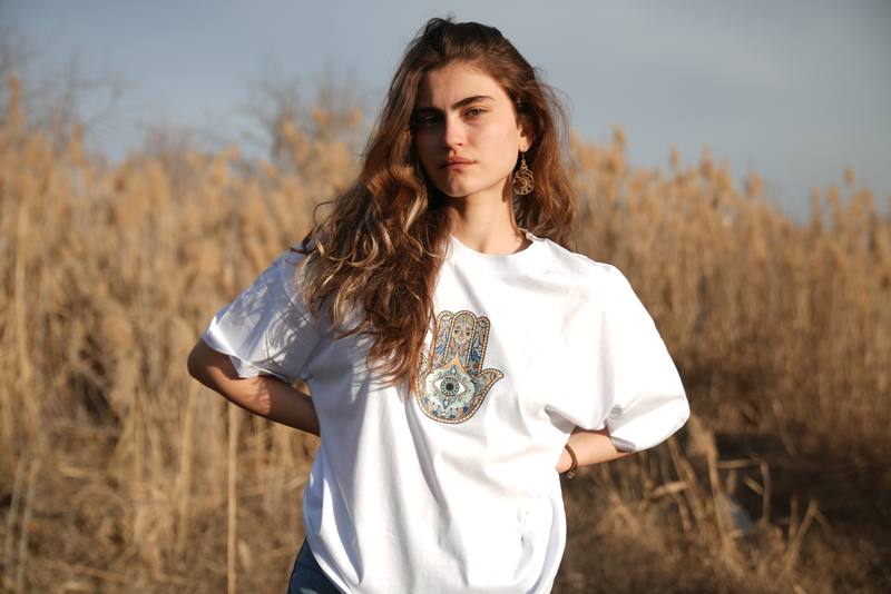 Hamsa hand t-shirt white